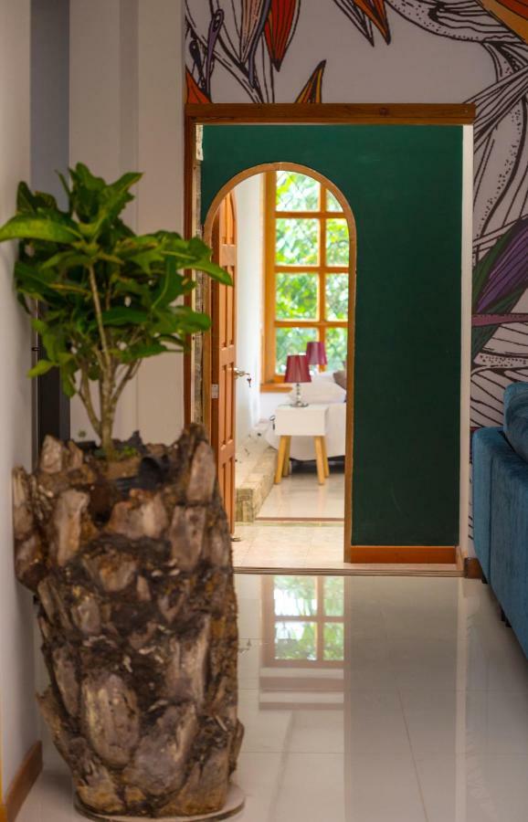 Albore Hostal Pereira Bagian luar foto